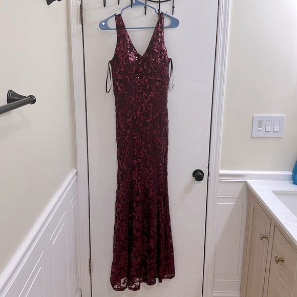 City Studios Maroon Sequined Prom Dress Size 9 - Picture 1 of 7